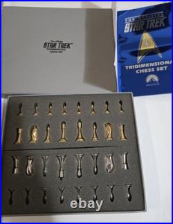 1994 Franklin Mint Star Trek Tridimensional Chess Set with book and box