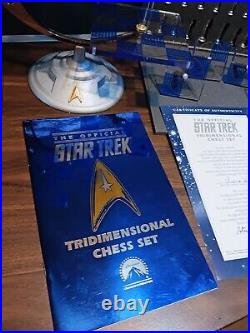 1994 Star Trek 3D Tridimensional Blue Chess Set Silver Gold Franklin Mint withBox