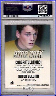 2009 Star Trek ANTON YELCHIN Chekov Signed Autographed Card PSA/DNA Slabbed
