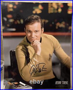 Authentic Original Signed Star Trek William Shatner Picture 8x10 Paramount