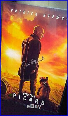Autographed Poster Of the Series Star Trek Picard + C. O. A. Patrick Stewart