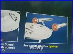 Classic STAR TREK U. S. S. ENTERPRISE NCC-1701 Playmates Stock No. 6116 1995