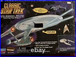 Classic Star Trek, Playmates 1996 U. S. S. Enterprise N. C. C. 1701