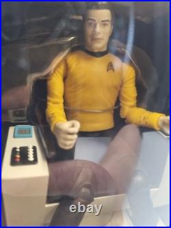 Diamond Select ART ASYLUM Star Trek 40th Anniversary Captain Kirk Command Chair Diamond Select ART ASYLUM Star Trek 40th Anniversary Captain Kirk Command Chair