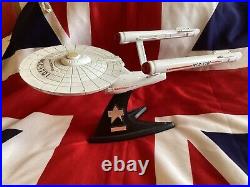 Franklin mint Star Trek enterprise 1701 with open bridge