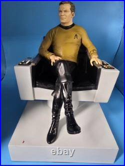 Hollywood Collectibles Star Trek Captain James T. Kirk 16 Scale Statue 078/600