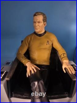Hollywood Collectibles Star Trek Captain James T. Kirk 16 Scale Statue 078/600