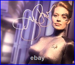 Jeri Ryan STAR TREK Voyager Signed 8x10 Authentic Original Autograph withCOA