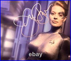 Jeri Ryan STAR TREK Voyager Signed 8x10 Authentic Original Autograph withCOA
