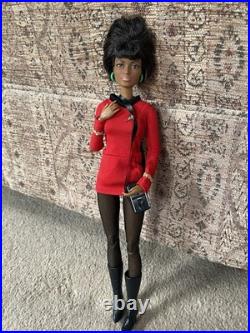 Mattel Barbie DGW70 Star Trek 25th Anniversary Uhura Doll Great Condition