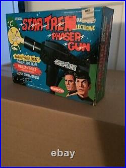 NIB Original 1975 Star Trek Phaser Gun by Remco COMPLETE