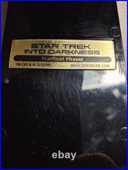 Nice Original 2013 Star Trek Into Darkness Phaser Ltd Ed Gift Set & Original Box
