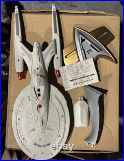 PLAYMATES Star Trek First Contact U. S. S. Enterprise NCC-1701-E No. 16148 BOXED