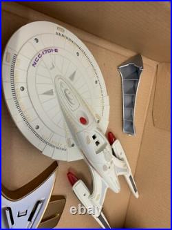 PLAYMATES Star Trek First ContactEnterprise-E 16148 & Borg Sphere 16149