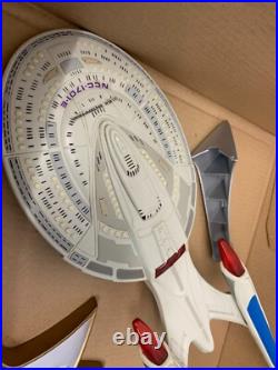 PLAYMATES Star Trek First ContactEnterprise-E 16148 & Borg Sphere 16149