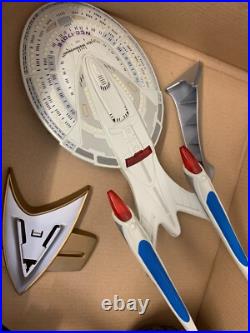 PLAYMATES Star Trek First ContactEnterprise-E 16148 & Borg Sphere 16149