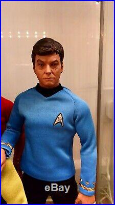 Qmx Star Trek Original set Exclusive kirk, Spock and McCoy + Scotty and chair