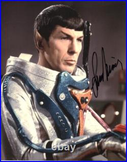 STAR TREK Original Series Spock LEONARD NIMOY signed 8 x 10 photo