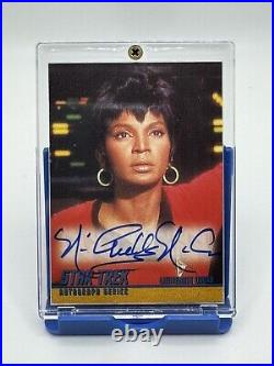 STAR TREK The Original Series 1997 Autograph Card A3 Nichelle Nichols as Uhura