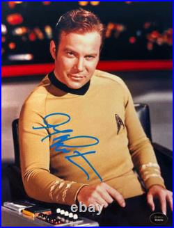 STAR TREK William Shatner Captain Kirk Signed 8x10 Original Autographs withCOA STAR TREK William Shatner Captain Kirk Signed 8x10 Original Autographs withCOA