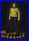 Sideshow-Quantum-Mechanix-Captain-Kirk-16-Original-Series-01-nk