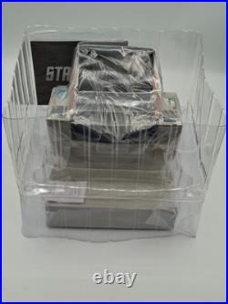 Star Trek 16 Captain Kirk's Chair TOS Enterprise QMx Master Series Brand New Star Trek 16 Captain Kirk's Chair TOS Enterprise QMx Master Series Brand New