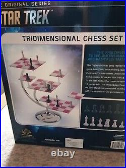 Star Trek 3D chess set boxed never used