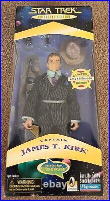 Star Trek A Piece of the Action Captain Kirk Limited Edition Figure 5000 Made