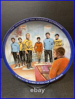 Star Trek Cast Signed Collectors Plate Shatner Takei Koenig Doohan Nichols