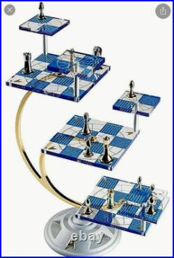 Star Trek Chess 3D Set. VINTAGE 1994 complete with Certificate and Packaging