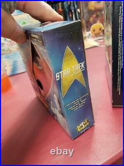 Star Trek Classic Communicator by Diamond select Captain James Kirk New In Box