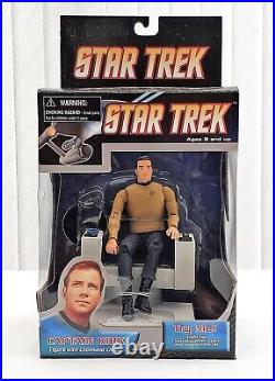 Star Trek Diamond Select Toys Kirk In Command Chair With Lights And Sound Fx