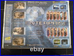 Star Trek Enterprise Broken Bow Deluxe Lt Malcom Reed Bridge Base Sealed
