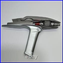 Star Trek Into Darkness Starfleet Phaser with Stand PLJ 0924-110966 Prop Replica