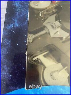 Star Trek Micro Machines Space GALOOB 65831 16 Vessels Collectors Set Sealed