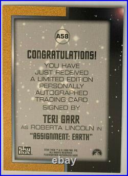 Star Trek Original Series Autograph Teri Garr as Roberta Lincoln A58 Mint