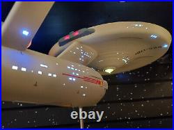 Star Trek Original USS Enterprise Completed Model With Lighting Effects