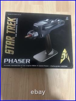 Star Trek Phaser type 1 and 2 Universal Remote Control Wand Company new in box