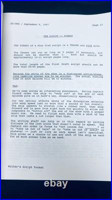 Star Trek TNG Writers / Directors Guide (1987) Gene Roddenberry Original