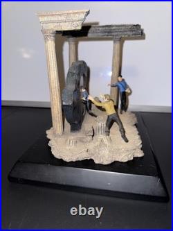 Star Trek The Original Series Figure Display The City on the Edge of Forever
