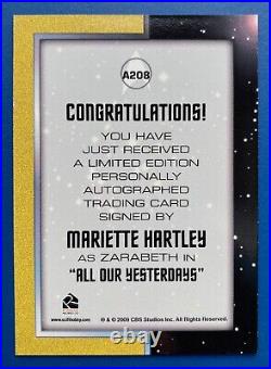 Star Trek The Original Series TOS Archives AUTOGRAPH A208 MARIETTE HARTLEY