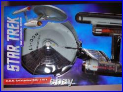Star Trek U. S. S Enterprise NCC-1701 Dragon Models Original Series 2013