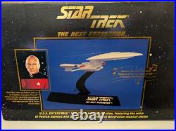Star Trek USS Enterprise Lighted Figurine Featuring The Voice Of Picard Music Star Trek USS Enterprise Lighted Figurine Featuring The Voice Of Picard Music