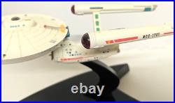 Star Trek USS Enterprise Lighted Figurine Featuring The Voice Of Shatner Music Star Trek USS Enterprise Lighted Figurine Featuring The Voice Of Shatner Music