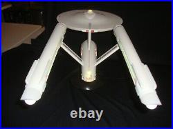 Star Trek Uss Enterprise 1/350 Scale Lighted Display Artisan Replica