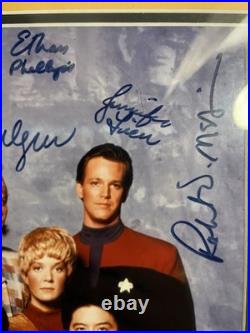 Star Trek Voyager Original Cast Signed Framed Photo Genuine Autographs