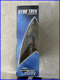 Star Trek White Handle Phaser Diamond EEC New In Box Mint