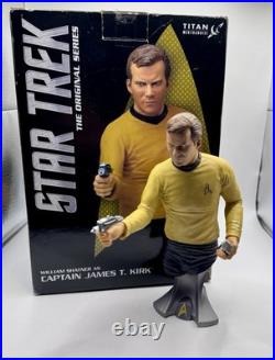 Titan Merchandise Star Trek Captain James T Kirk Bust