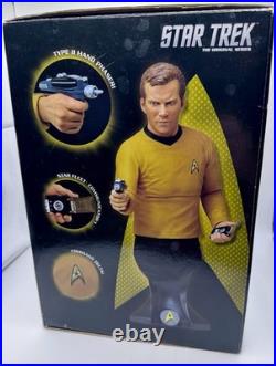 Titan Merchandise Star Trek Captain James T Kirk Bust
