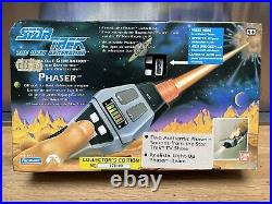 Vintage 1992 Playmates STAR TREK The Next Generation TNG Phaser Weapon NEW